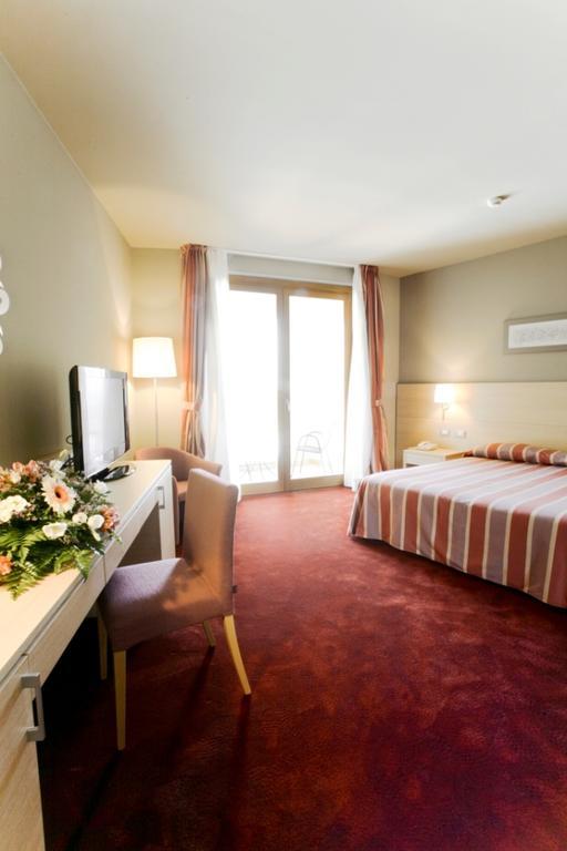 Manerba Del Garda Resort 部屋 写真